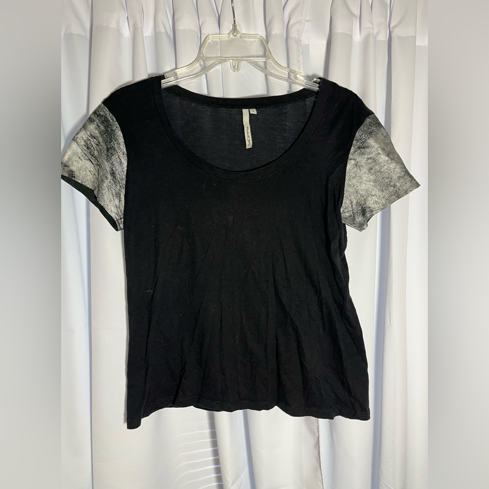 MICHAEL STARS Black T-Shirt w/Silver Leather Short Sleeves Sz S